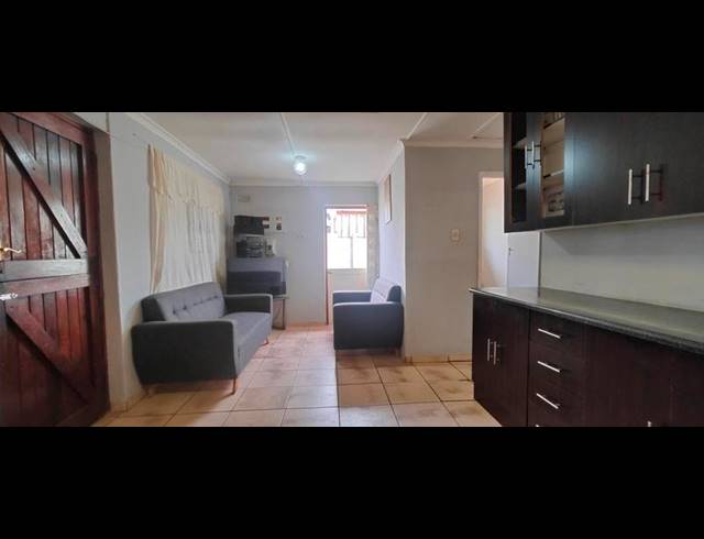 4 BEDROOM HOUSE FOR SALE IN SAREPTA